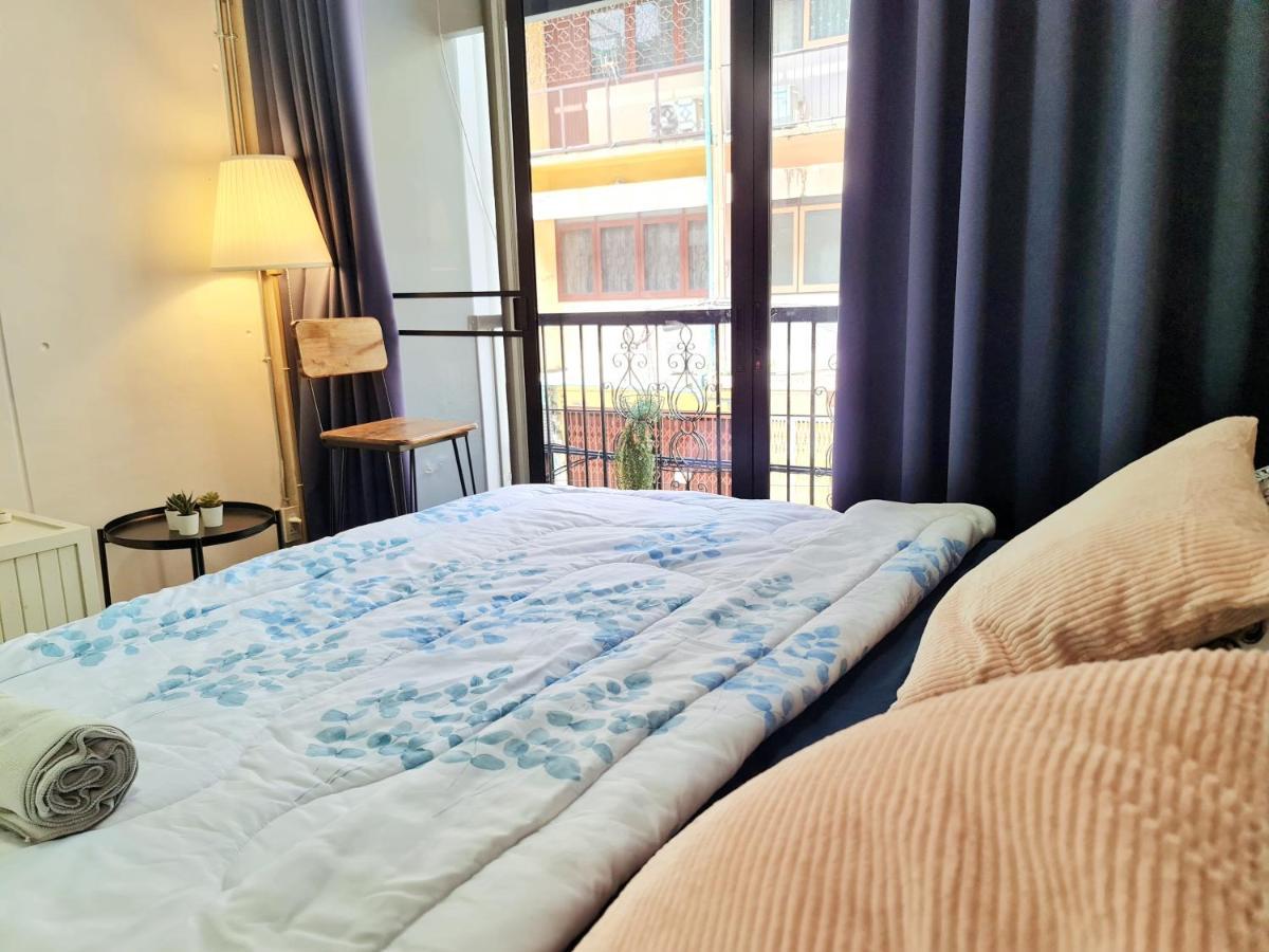 Meemaw'S House Hostel Банкок Екстериор снимка