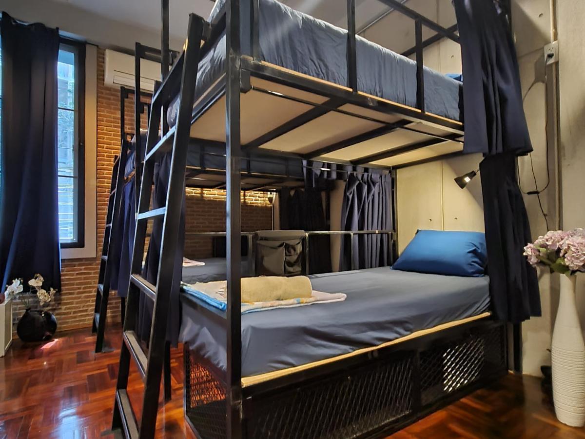 Meemaw'S House Hostel Банкок Екстериор снимка