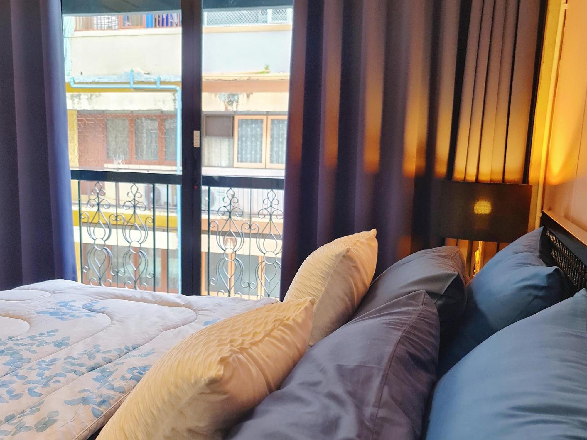 Meemaw'S House Hostel Банкок Екстериор снимка